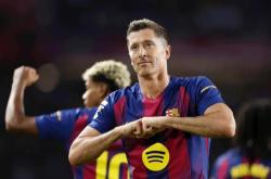 关于莱万多夫斯基连续二十场比赛得分超过大胜，公牛挑战极限！的信息