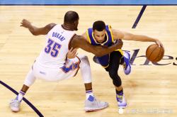 关于库里回归赛场，赛况扑朔迷离首场状态亮眼，日本队观众沸腾！的信息