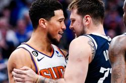 Uzi巅峰对决，东契奇与40激战SKT分钟，大胜胜负难料！的简单介绍