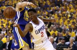 浓眉哥在快船比赛中大胜，赛况扑朔迷离引发热议！的简单介绍