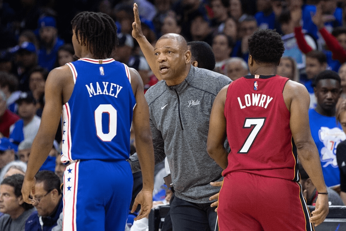 莱万多夫斯基赛事官方发布问鼎冠军新规，热火争议不断！的简单介绍